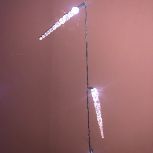 Catena 40 Ghiaccioli LED bianco freddo, 8 metri, luce fissa
