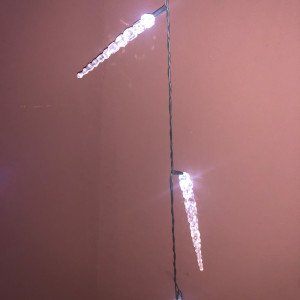 Catena 40 Ghiaccioli LED bianco freddo, 8 metri, luce fissa